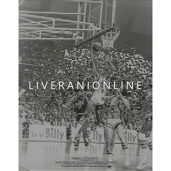 RETROSPETTIVA RENZO BARIVIERA BASKET NELLA FOTO RENZO BARIVIERA CON LA MAGLIA DELLA GABETTI CANTU\' AG ALDO LIVERANI SAS