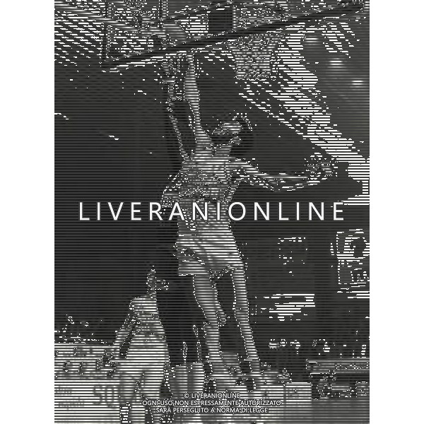 RETROSPETTIVA BARGNA FAUSTO BASKET NELLA FOTO BAGNA FAUSTO CON LA MAGLIA DEL ULTRA RAPIDA SQUIBB CANTU\' AG ALDO LIVERANI SAS