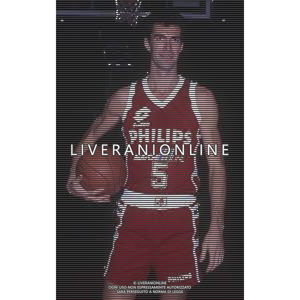 RETROSPETTIVA BARGNA FAUSTO BASKET NELLA FOTO BAGNA FAUSTO CON LA MAGLIA DELLA TRACER MILANO AG ALDO LIVERANI SAS