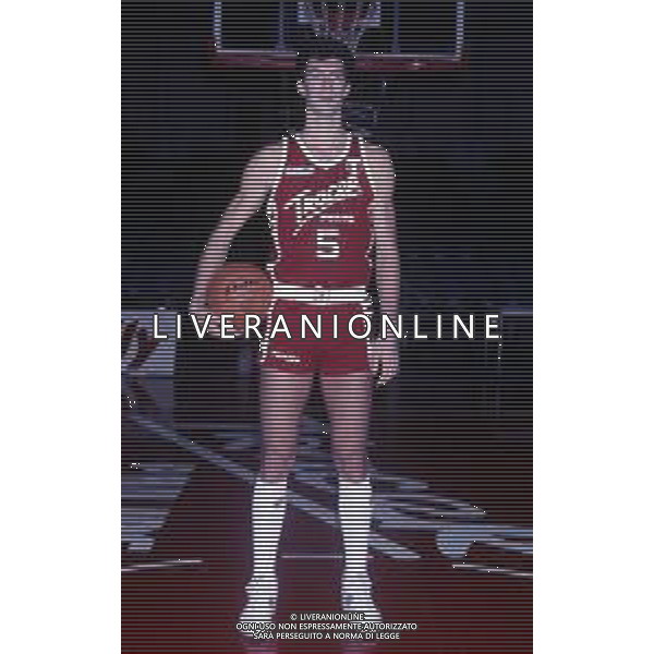 RETROSPETTIVA BARGNA FAUSTO BASKET NELLA FOTO BAGNA FAUSTO CON LA MAGLIA DELLA TRACER MILANO AG ALDO LIVERANI SAS