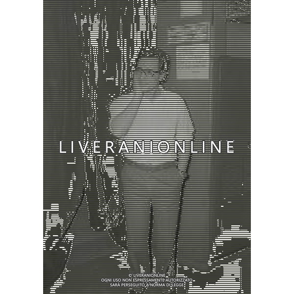 RETROSPETTIVA ENZO JANNACCI CANTANTE NELLA FOTO ENZO JANNACCI A MILANO NELL\'ANNO 1978 AG ALDO LIVERANI SAS