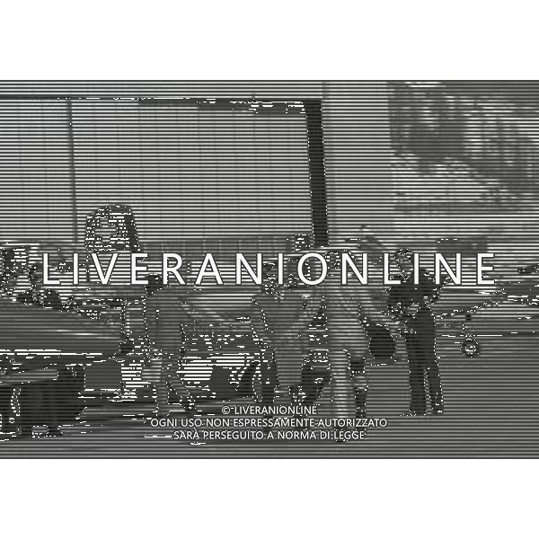 RETROSPETTIVA GIANNI AGNELLI INDUSTRIALE 1975 SANKT MORITZ GIANNI AGNELLI IL SUO ARRIVO ALL\'AEROPORTO AG ALDO LIVERANI SAS