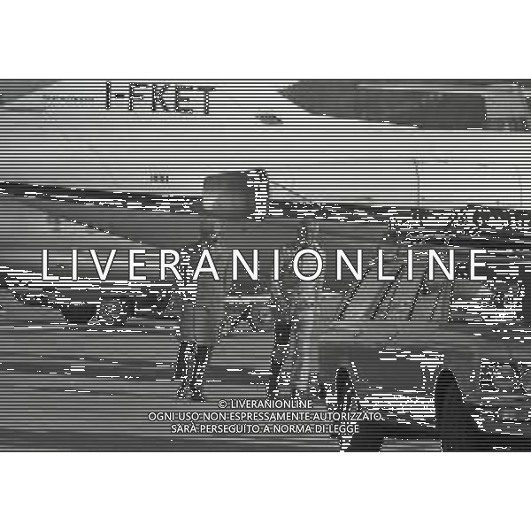 RETROSPETTIVA GIANNI AGNELLI INDUSTRIALE 1975 SANKT MORITZ GIANNI AGNELLI IL SUO ARRIVO ALL\'AEROPORTO AG ALDO LIVERANI SAS