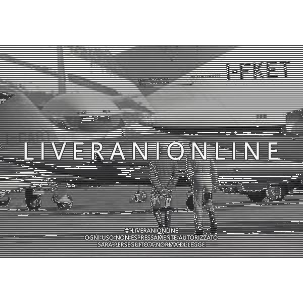 RETROSPETTIVA GIANNI AGNELLI INDUSTRIALE 1975 SANKT MORITZ GIANNI AGNELLI IL SUO ARRIVO ALL\'AEROPORTO AG ALDO LIVERANI SAS