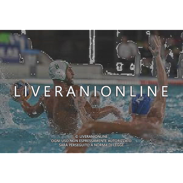 Pallanuoto Euro Cup 2019/2020 Siracusa, Italia 04/03/2020 Ortigia vs CSM DIGI Oradea Nella foto: Valentino Gallo (C.C. Ortigia) vS Georgescu V.(CSM Oradea) FOTO MARIA NAGELA CINARDO-A MARINI-AG ALDO LIVERANI