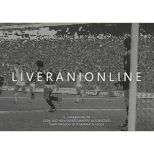 11-01-1981 MILANO CAMPIONATO DI CALCIO SERIE B MILAN RIMINI 3-1 NELLA FOTO DOPO GOAL MILAN AG ALDO LIVERANI SAS