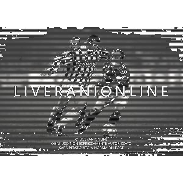10-03-1993 TORINO COPPA ITALIA SEMIFINALE DI ANDATA TORINO JUVENTUS 1-1 NELLA FOTO GIANLUCA VIALLI E ENRICO ANNONI AG ALDO LIVERANI SAS