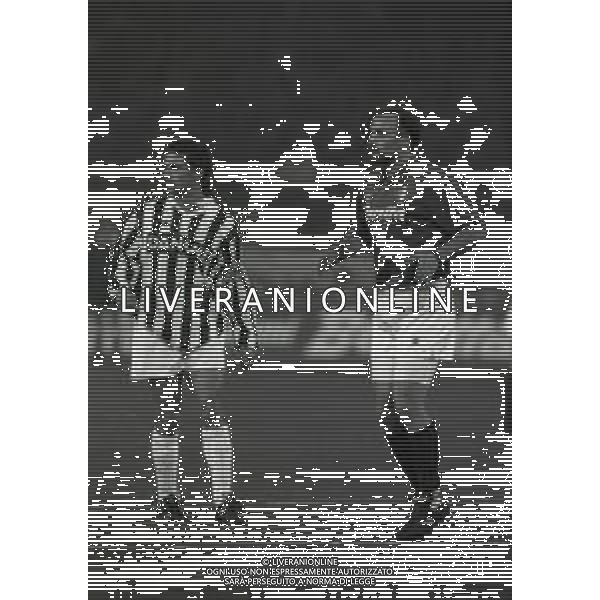 10-03-1993 TORINO COPPA ITALIA SEMIFINALE DI ANDATA TORINO JUVENTUS 1-1 NELLA FOTO ROBERTO BAGGIO E ENRICO ANNONI AG ALDO LIVERANI SAS