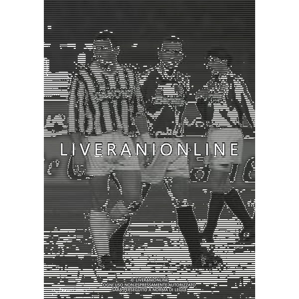 10-03-1993 TORINO COPPA ITALIA SEMIFINALE DI ANDATA TORINO JUVENTUS 1-1 NELLA FOTO GIANLUCA VIALLI E PASQUALE BRUNO AG ALDO LIVERANI SAS