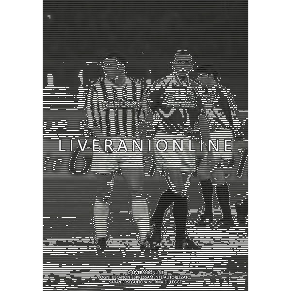 10-03-1993 TORINO COPPA ITALIA SEMIFINALE DI ANDATA TORINO JUVENTUS 1-1 NELLA FOTO GIANLUCA VIALLI E PASQUALE BRUNO AG ALDO LIVERANI SAS