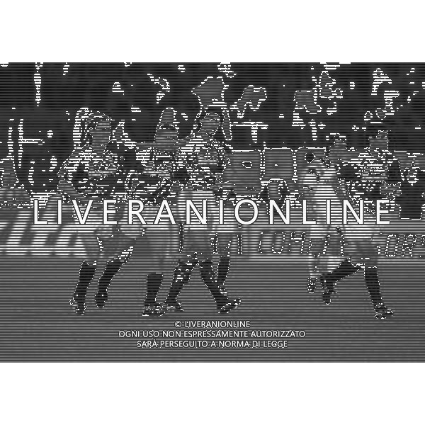 02-06-1993 TORINO FINALE DI COPPA ITALIA GARA DI ANDATA TORINO ROMA 3-0 NELLA FOTO ABBRACCI GIOCATORI TORINO CLACIO AG ALDO LIVERANI SAS