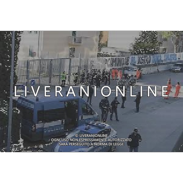 Campionato di Calcio Serie B 2019/2020 Pisa, Italia 07/03/2020 Pisa vs Livorno Nella foto: Stadio Arena Garibaldi Romeo Garibaldi (Pisa): i controlli fuori lo stadio - Lo striscione di incoraggiamento dei tifosi del Pisa appeso all\'ingresso dell\'entrata dei giocatori - Emergenza Coronavirus - gara a porte chiuse ©Matteo Papini - Alessio Marini / AGENZIA ALDO LIVERANI SAS