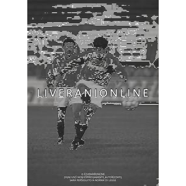 22-10-1992 TORINO SEDICESIMI DI FINALE DI COPPA UEFA TORINO-DINAMO MOSCA 1-2 NELLA FOTO VINCENZO SCIFO E CARLOS AGUILERA AG ALDO LIVERANI SAS