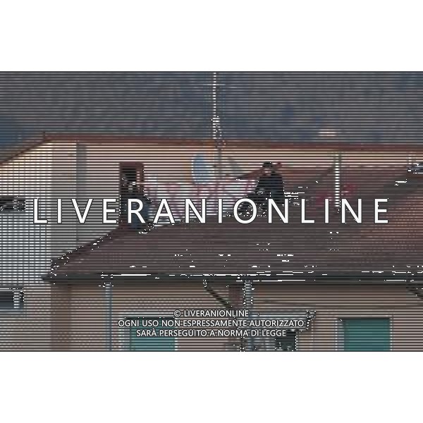 Campionato di Calcio Serie B 2019/2020 Pisa, Italia 07/03/2020 Pisa vs Livorno Nella foto: I tifosi del Pisa sui tetti delle case per guardare la partita FOTO MATTEO PAPINI-ALESSIO MARINI-AG ALDO LIVERANI SAS