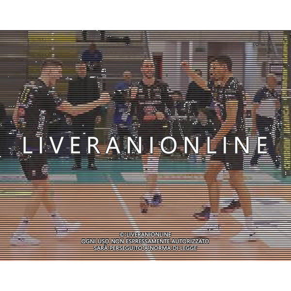 Campionato di Volley Superlega Serie A 2019/2020 Latina, Italia 07/03/2020 Top Volley Latina vs Calzedonia Verona Nella foto: esultanza Calzedonia Verona FOTO LUIGI MARIANI-ALESSIO MARINI-AG ALDO LIVERANI SAS