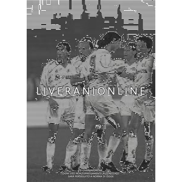 20-10-1993 TORINO COPPA DELLE COPPE OTTAVI DI FINALE TORINO ABERDEEN 3-2 NELLA FOTO ESULTANZA GIOCATORI TORINO DOPO IL GOAL AG ALDO LIVERANI SAS