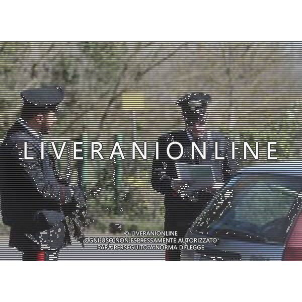 IMOLA 11 03 2020 CONTROLLI DEI CARABINIERI PER LE AUTOCERTIFICAZIONI PER IL TRANSITO DOVUTO A CORONAVIRUS FOTO GIANNI SANNA-AG ALDO LIVERANI SAS