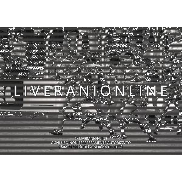 13-05-1984 COMO CAMPIONATO DI CALCIO SERIE B COMO CREMONESE 1-1 NELLA FOTO DOPO GOAL ENRICO TODESCO AG ALDO LIVERANI SAS