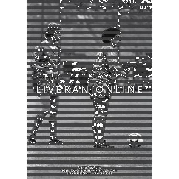 13-05-1984 COMO CAMPIONATO DI CALCIO SERIE B COMO CREMONESE 1-1 NELLA FOTO GIANFRANCO MATTEOLI E CLAUDIO SCLOSA AG ALDO LIVERANI SAS