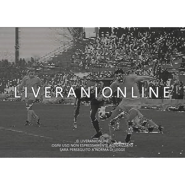 08-01-1984 MONZA-CAMPIONATO DI CALCIO SERIE B MONZA PISTOIESE 1-0 NELLA FOTO AZIONE DI GIOCO AG ALDO LIVERANI SAS