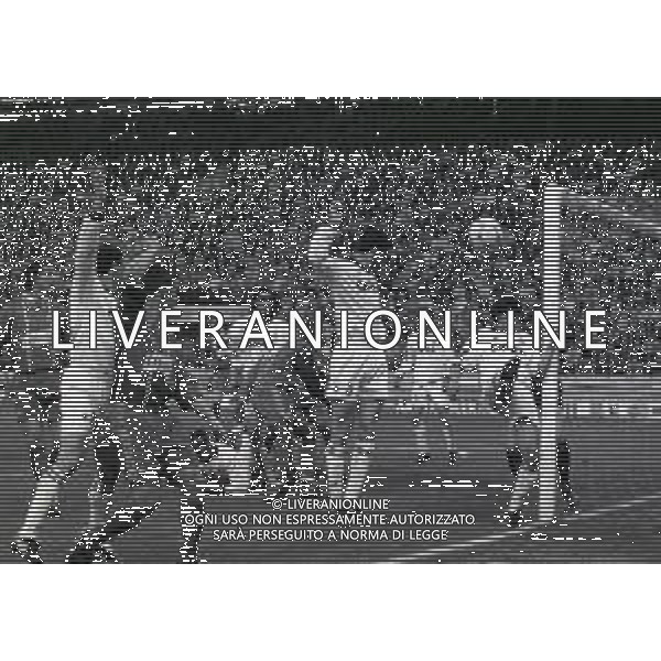 19-04-1995 MILANO SEMIFINALE DI CHAMPIONS LEAGUE MILAN PARIS SANT GERMAIN 2-0 NELLA FOTO AZIONE DI GIOCO AG ALDO LIVERANI SAS