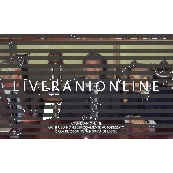RETROSPETTIVA MARCELLO LIPPI ALLENATORE INTER CALCIO 1999 NELLA FOTO MARCELLO LIPPI ALLENATORE INTER CALCIO NELL\'ANNO 1999 PRESENTAZIONE CON GIACINTO FACCHETTI E GIUSEPPE PRISCO AG ALDO LIVERANI SAS