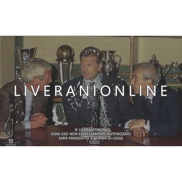 RETROSPETTIVA MARCELLO LIPPI ALLENATORE INTER CALCIO 1999 NELLA FOTO MARCELLO LIPPI ALLENATORE INTER CALCIO NELL\'ANNO 1999 PRESENTAZIONE CON GIACINTO FACCHETTI E GIUSEPPE PRISCO AG ALDO LIVERANI SAS