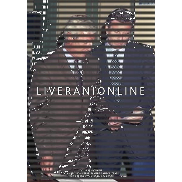 RETROSPETTIVA MARCELLO LIPPI ALLENATORE INTER CALCIO 1999 NELLA FOTO MARCELLO LIPPI ALLENATORE INTER CALCIO NELL\'ANNO 1999 PRESENTAZIONE CON GIACINTO FACCHETTI AG ALDO LIVERANI SAS