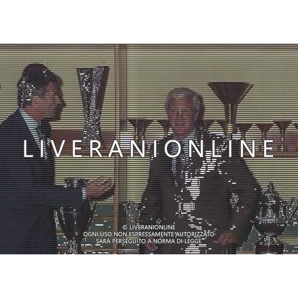 RETROSPETTIVA MARCELLO LIPPI ALLENATORE INTER CALCIO 1999 NELLA FOTO MARCELLO LIPPI ALLENATORE INTER CALCIO NELL\'ANNO 1999 PRESENTAZIONE CON GIACINTO FACCHETTI AG ALDO LIVERANI SAS