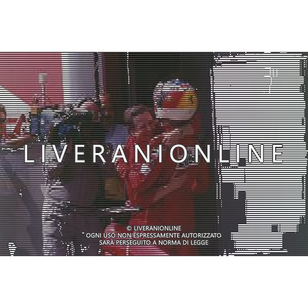 RETROSPETTIVA MICHAEL SCHUMACHER PILOTA F1 NELLA FOTO MICHAEL SCHUMACHER NELL\'ANNO 1999 AL GP DI IMOLA F1 CON JEAN TODT AG ALDO LIVERANI SAS 