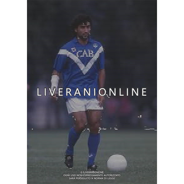 RETROSPETTIVA DE PAOLA LUCIANO CALCIATORE NELLA FOTO LUCIANO DE PAOLA CON LA MAGLIA DEL BRESCIA CALCIO AG ALDO LIVERANI SAS