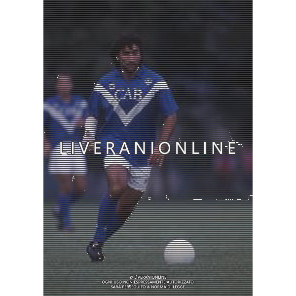 RETROSPETTIVA DE PAOLA LUCIANO CALCIATORE NELLA FOTO LUCIANO DE PAOLA CON LA MAGLIA DEL BRESCIA CALCIO AG ALDO LIVERANI SAS