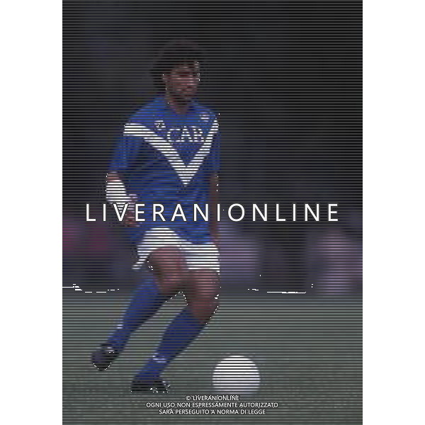 RETROSPETTIVA DE PAOLA LUCIANO CALCIATORE NELLA FOTO LUCIANO DE PAOLA CON LA MAGLIA DEL BRESCIA CALCIO AG ALDO LIVERANI SAS