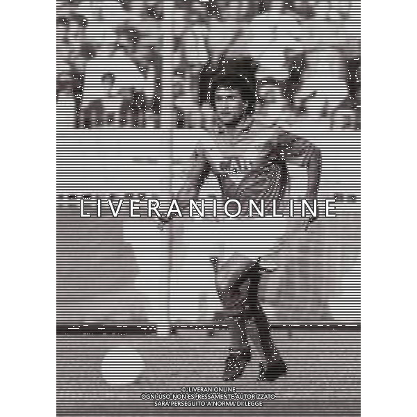 RETROSPETTIVA DE PAOLA LUCIANO CALCIATORE NELLA FOTO LUCIANO DE PAOLA CON LA MAGLIA DEL BRESCIA CALCIO AG ALDO LIVERANI SAS
