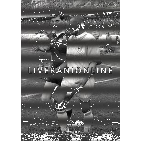 20-03-1994 CAMPIONATO DI CALCIO SERIE A JUVENTUS PARMA 4-0 NELLA FOTO ARBITRO LORIS STAFOGGIA E ASPRILLA AG ALDO LIVERANI SAS