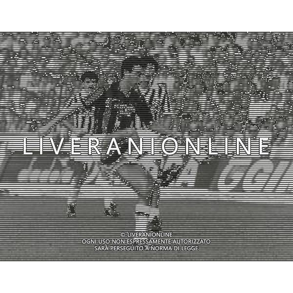 RETROSPETTIVA MANZO ANDREA CALCIATORE NELLA FOTO MANZO ANDREA CON LA MAGLIA DEL MILAN CALCIO AG ALDO LIVERANI SAS