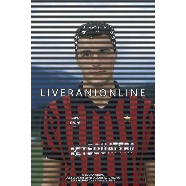 RETROSPETTIVA MANZO ANDREA CALCIATORE NELLA FOTO MANZO ANDREA CON LA MAGLIA DEL MILAN CALCIO AG ALDO LIVERANI SAS