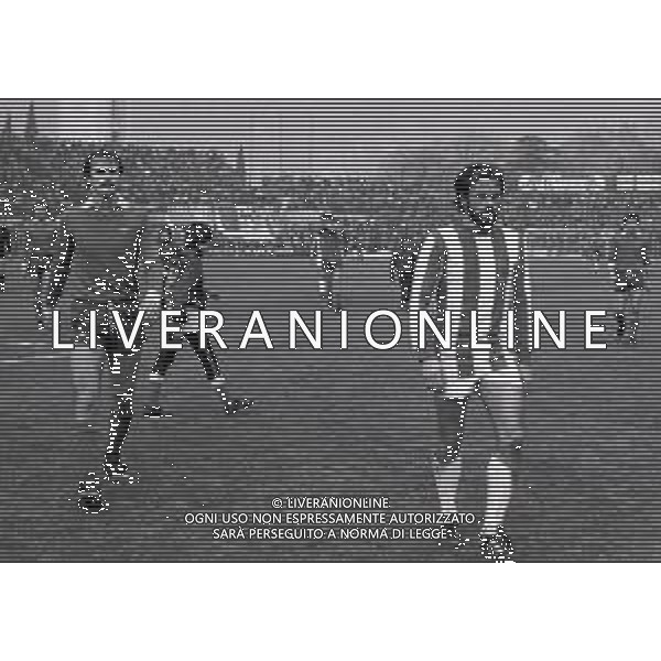 09-12-1979 COMO CAMPIONATO DI CALCIO SERIE B COMO VICENZA 1-1 NELLA FOTO SILVANO FONTOLAN E EZIO GALASSO AG ALDO LIVERANI SAS