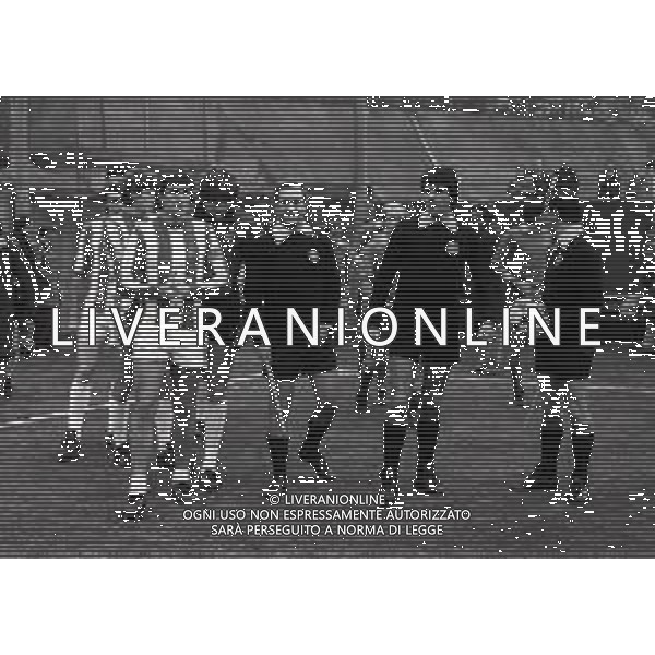 09-12-1979 COMO CAMPIONATO DI CALCIO SERIE B COMO VICENZA 1-1 NELLA FOTO ARBITRO CLAUDIO PIERI AG ALDO LIVERANI SAS