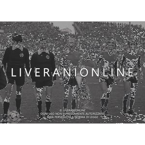 09-12-1979 COMO CAMPIONATO DI CALCIO SERIE B COMO VICENZA 1-1 NELLA FOTO ARBITRO CLAUDIO PIERI------- ADRIANO LOMBARDI-PIETRO VIERCHOWOD-SILVANO FONTOLAN AG ALDO LIVERANI SAS