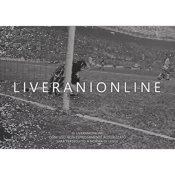 17-12-1973 MILANO CAMPIONATO DI CALCIO SERIE A MILAN LAZIO 3-1 NELLA FOTO PARATA FELICE PULICI AG ALDO LIVERANI SAS