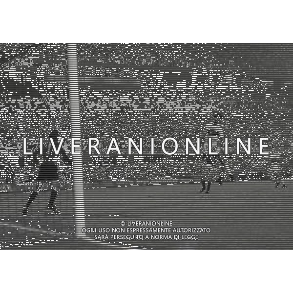 05-09-1982 MILANO COPPA ITALIA MILAN GENOA 3-2 NELLA FOTO COLPO DI TESTA ROMANO VINCENZO AG ALDO LIVERANI SAS