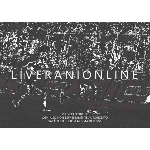03-10-1982 TORINO-CAMPIONATO DI CALCIO SERIE A JUVENTUS NAPOLI 3-0 NELLA FOTO GIUSEPPE FURINO E CLAUDIO VINAZZANI AG ALDO LIVERANI SAS