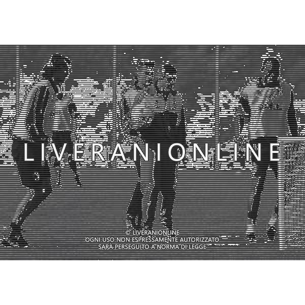 1996 MILANELLO -ALLENAMENTO AC MILAN NELLA FOTO OSCAR WASHINGTON TABAREZ ROBERTO BAGGIO AG ALDO LIVERANI SAS