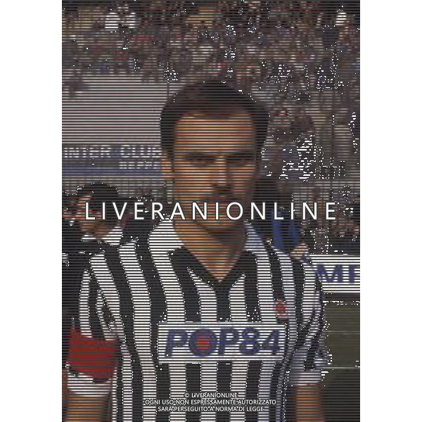 RETROSPETTIVA WALTER DE VECCHI CALCIATORE NELLA FOTO WALTER DE VECCHI CON LA MAGLIA DELL\'ASCOLI CALCIO AG ALDOLIVERANI SAS