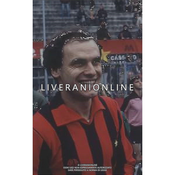 RETROSPETTIVA WALTER DE VECCHI CALCIATORE NELLA FOTO WALTER DE VECCHI CON LA MAGLIA DEL MILAN CALCIO AG ALDOLIVERANI SAS