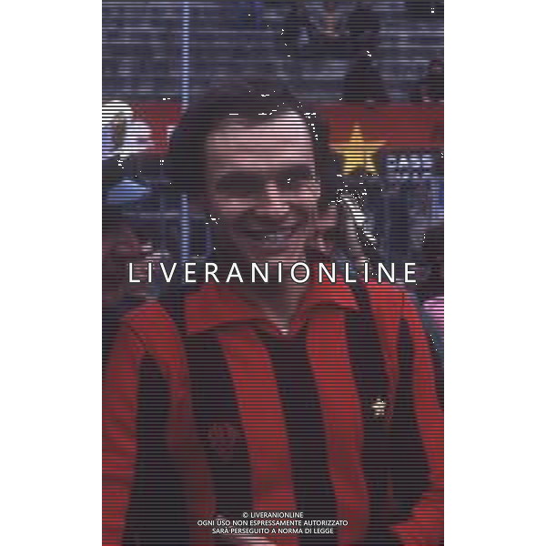 RETROSPETTIVA WALTER DE VECCHI CALCIATORE NELLA FOTO WALTER DE VECCHI CON LA MAGLIA DEL MILAN CALCIO AG ALDOLIVERANI SAS