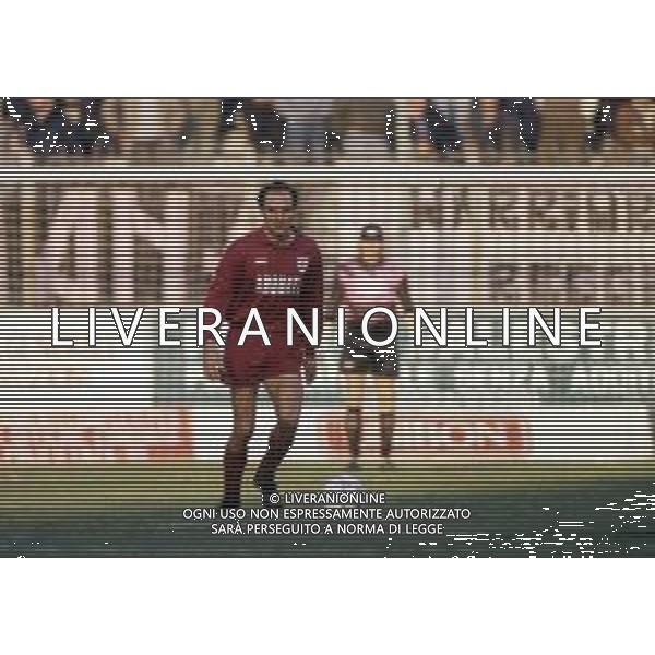 RETROSPETTIVA WALTER DE VECCHI CALCIATORE NELLA FOTO WALTER DE VECCHI CON LA MAGLIA DELLA REGGIANA CALCIO AG ALDOLIVERANI SAS