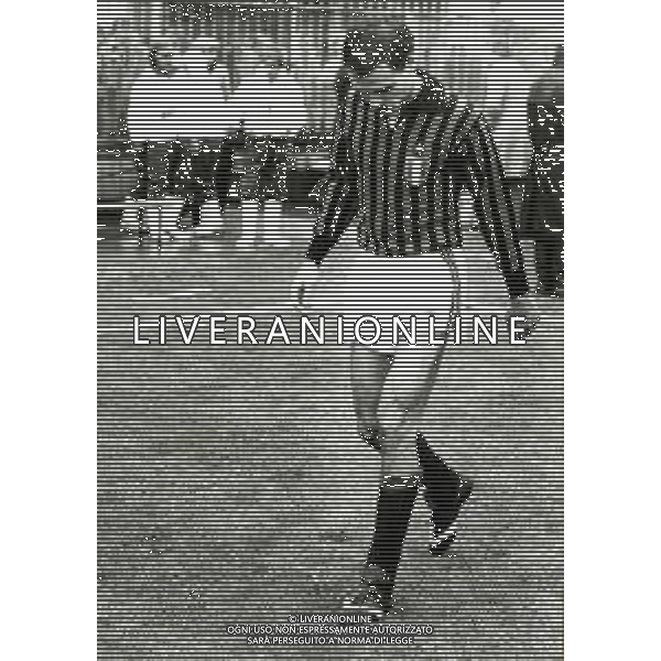 RETROSPETTIVA WALTER DE VECCHI CALCIATORE NELLA FOTO WALTER DE VECCHI CON LA MAGLIA DEL MILAN CALCIO AG ALDOLIVERANI SAS