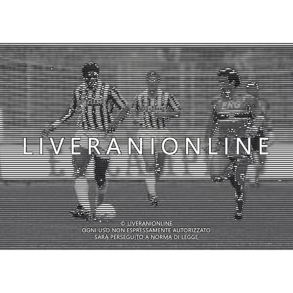 03-05-1992 TORINO CAMPIONATO DI CALCIO SERIE A JUVENTUS SAMPDORIA 0-0 NELLA FOTO JULIO CESAR E GIANLUCA VIALLI AG ALDO LIVERANI SAS